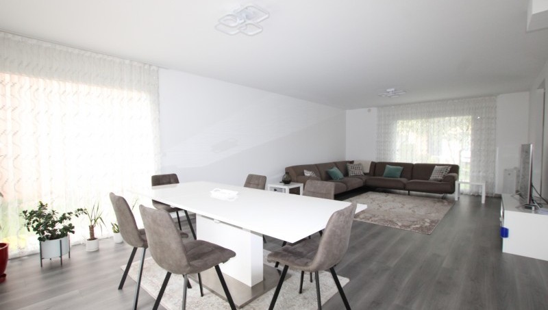 Maison récente 170 m² à VERN-SUR-SEICHE