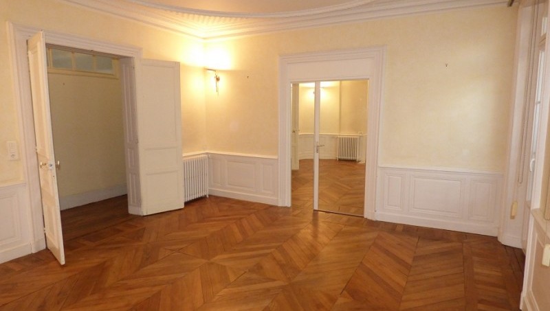 Appartement 150 m² PLACE DE BRETAGNE
