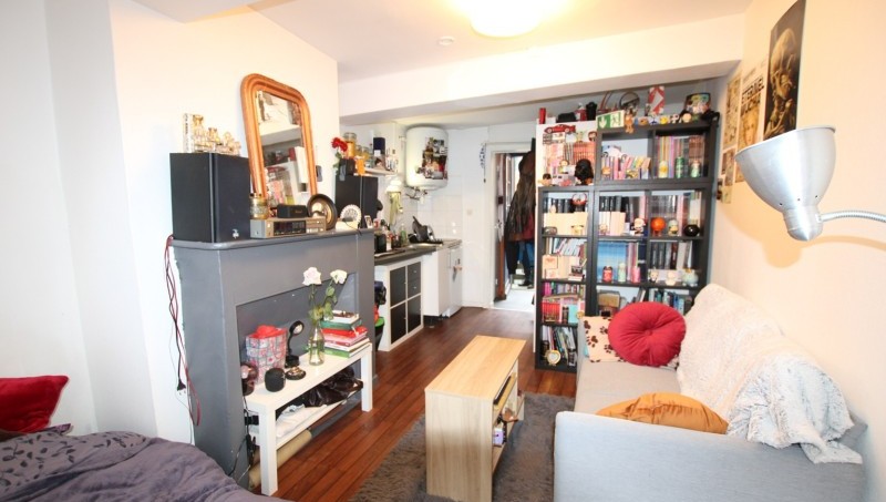 Immeuble avec 4 studios CENTRE-VILLE