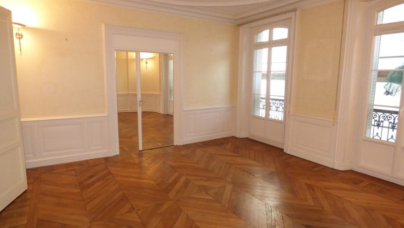 Appartement 150 m² PLACE DE BRETAGNE